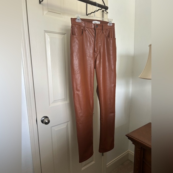 Abercrombie & Fitch Vegan Leather 90s Straight Pant - Brown - Picture 11 of 11